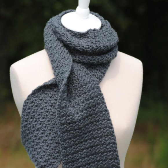 Crochet Charcoal Gray Long Scarf/New - Picture 2 of 4
